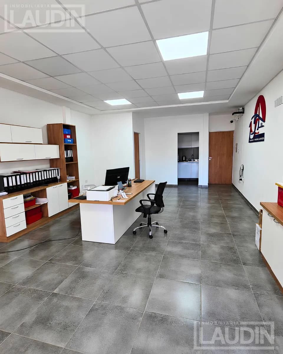 Se Alquila Oficina o Consultorio en el Centro