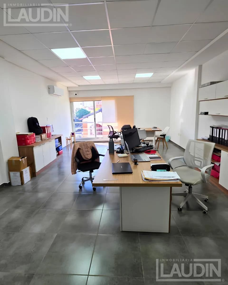 Se Alquila Oficina o Consultorio en el Centro