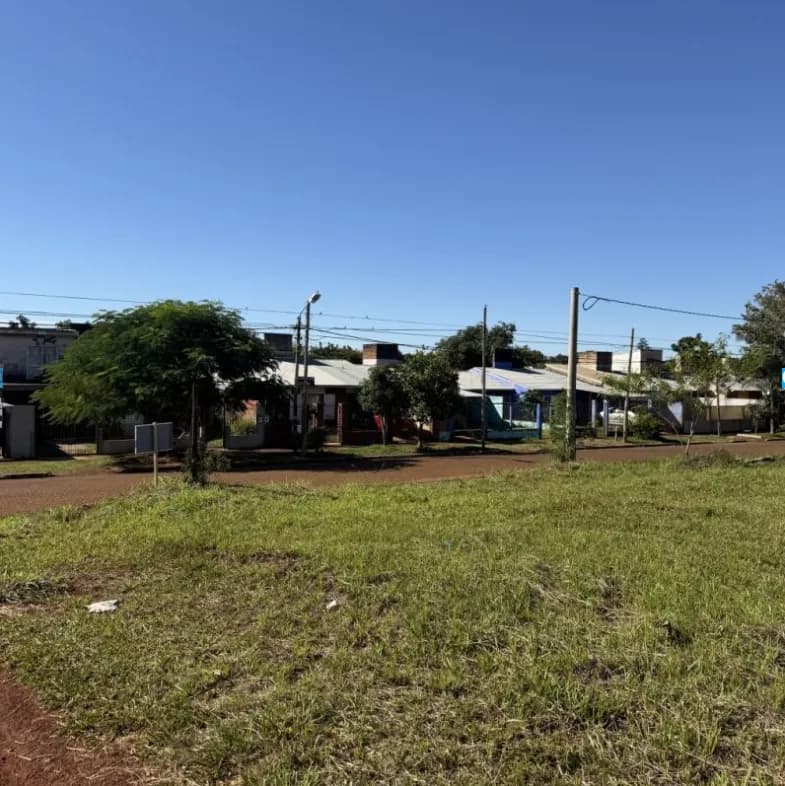 Amplio terreno en zona residencial