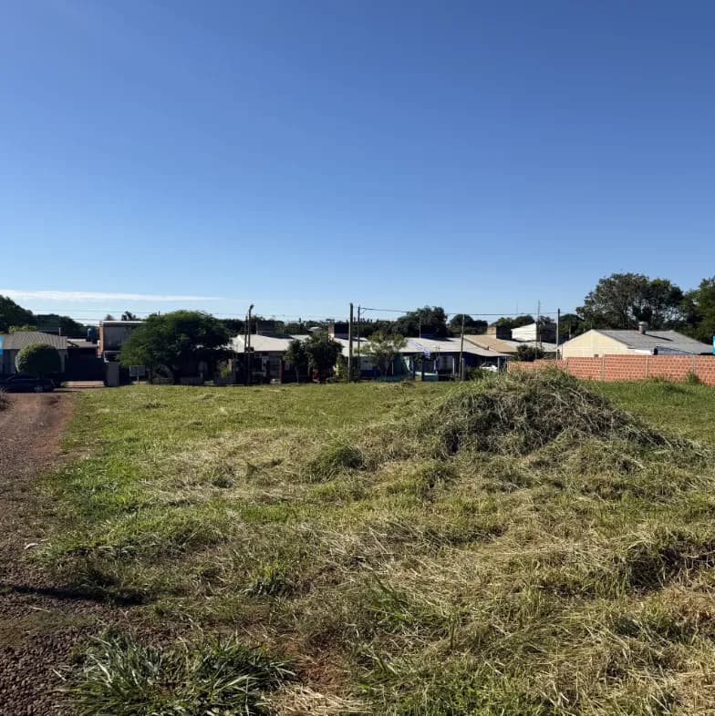 Terreno amplio en zona residencial