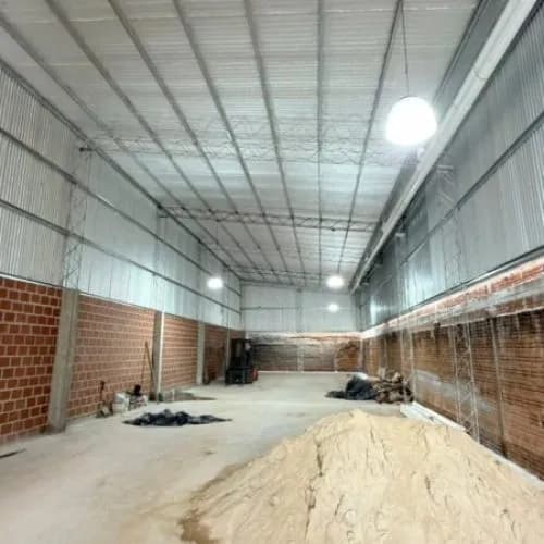 Galpón y oficina a estrenar
