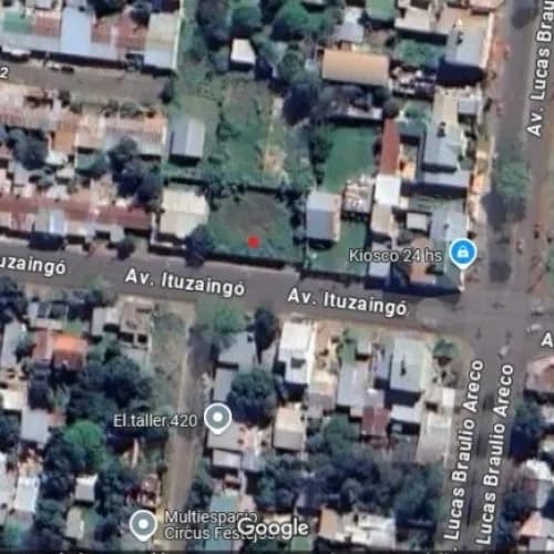 Terreno sobre avenida en venta