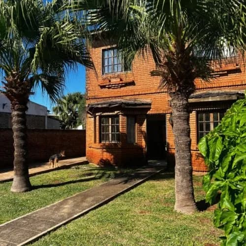 CASA EN VENTA 3 DORMITORIOS