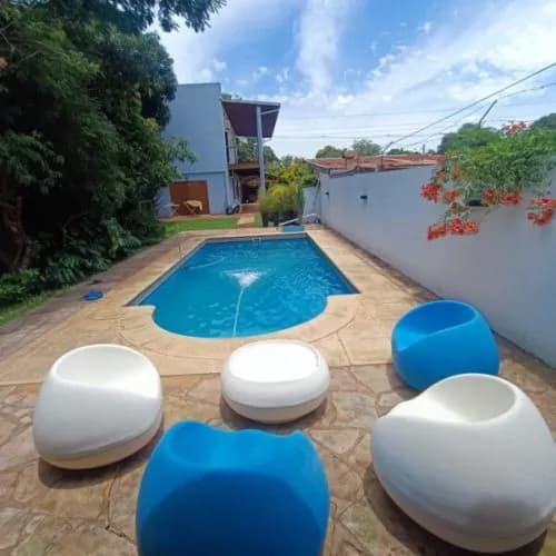 CASA 3 DORMITORIOS
