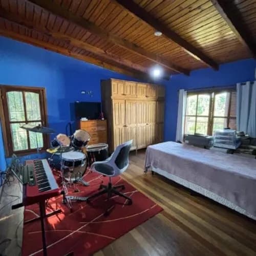 CASA 3 DORMITORIOS