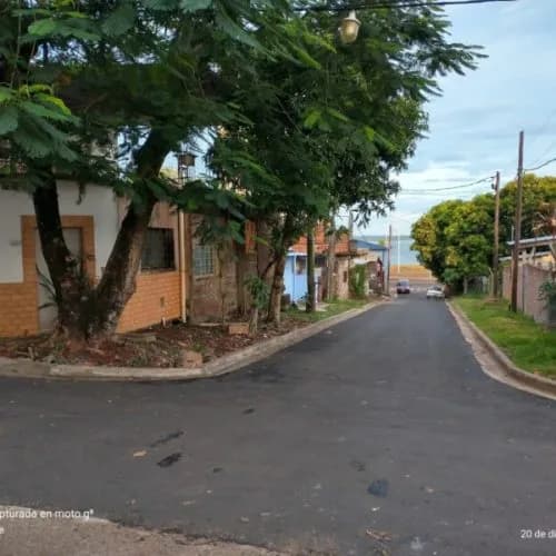 TERRENO CON CONSTRUCCION EN ESQUINA