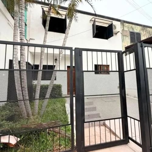 Hermoso dúplex de 3 dormitorio excelente ubicación