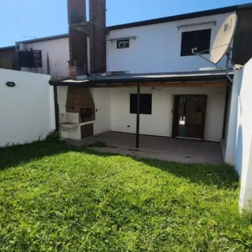 Hermoso dúplex de 3 dormitorio excelente ubicación