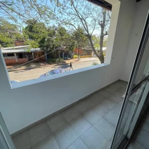Complejo de 5 Duplex + Local Comercial