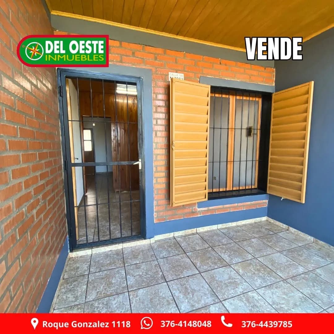 Entrada de casa con ladrillo visto