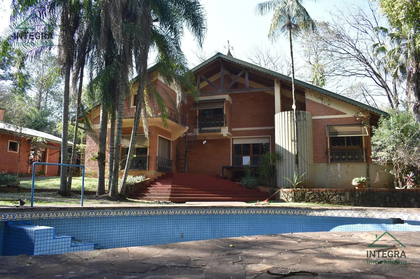 SE VENDE ENCANTADORA PROPIEDAD CON ESTILO Y NATURALEZA EN PUERTO RICO, MISIONES
