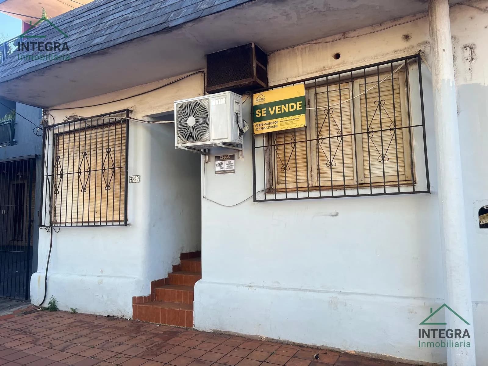 CASA CÉNTRICA EN VENTA – EXCELENTE UBICACIÓN EN POSADAS
