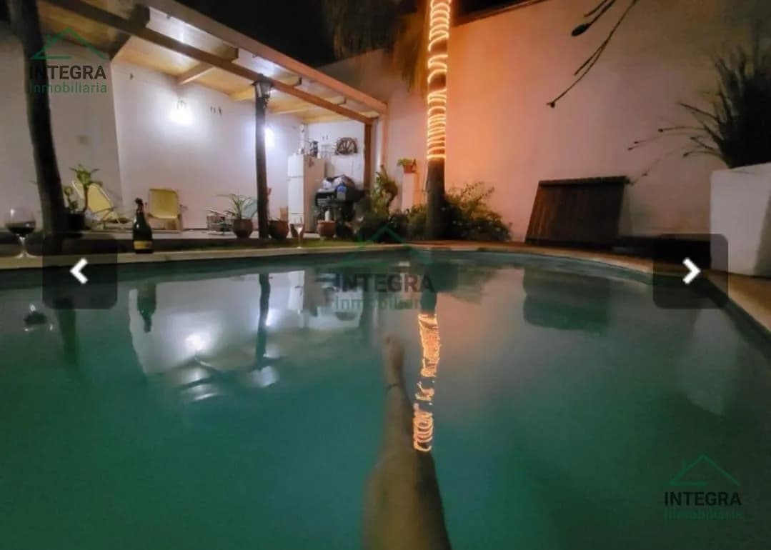 Casa Oficina Pileta en venta en posadas