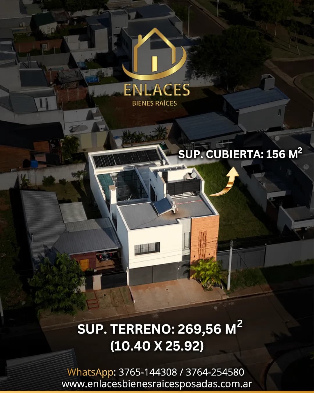 Vista aérea de casa moderna