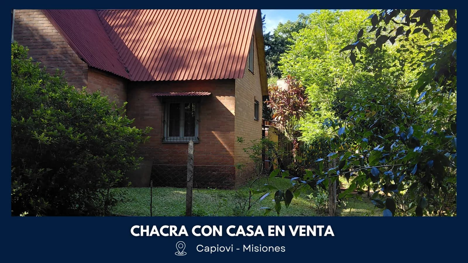 Casa de ladrillo rodeada de naturaleza