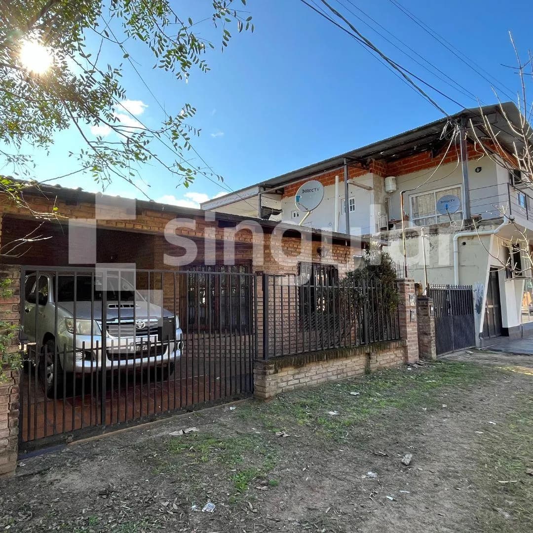 Propiedad con Locales, departamentos y casa EN VENTA en Ituzaingó - Corrientes