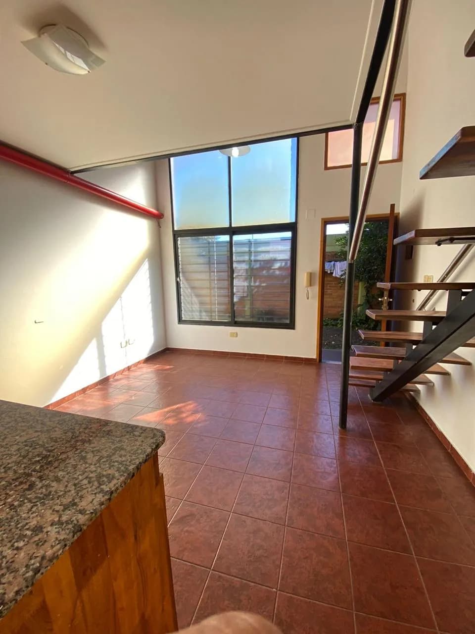 Loft luminoso de doble altura