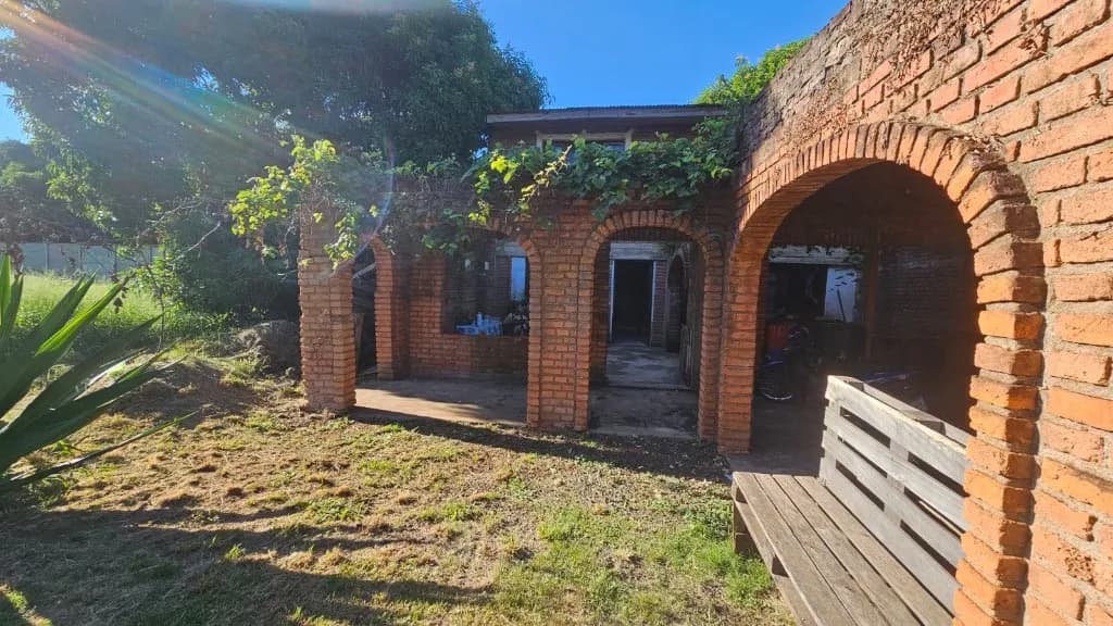 Casa a reciclar Tomas Guido