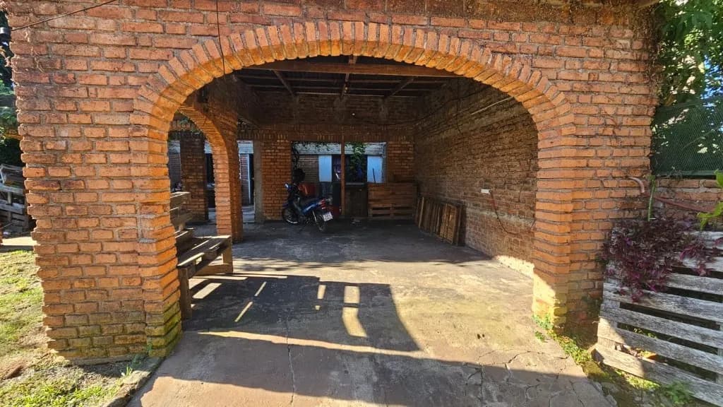 Casa a reciclar Tomas Guido