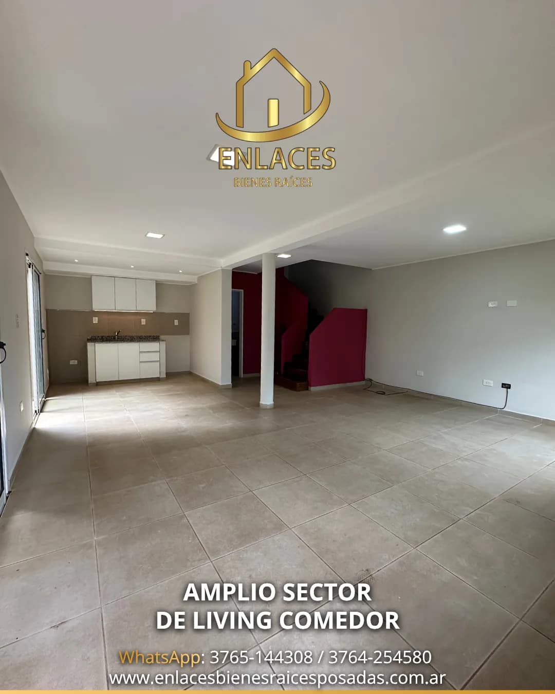 Amplio living comedor con cocina integrada