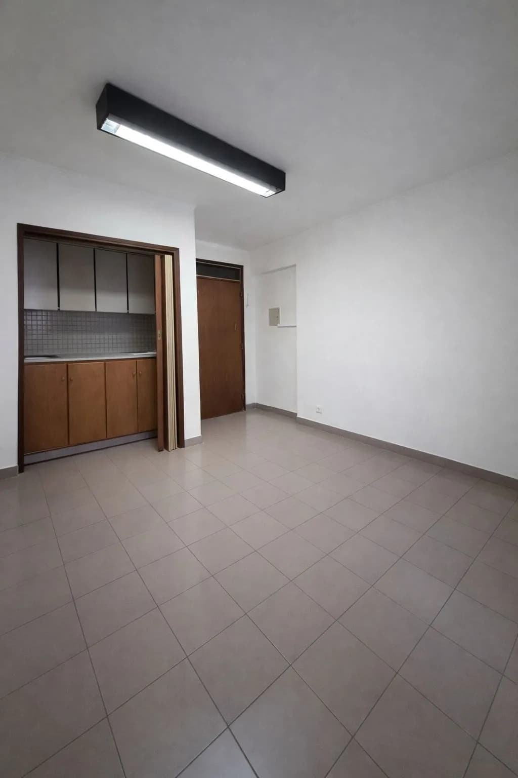 Monoambiente amplio con cocina integrada