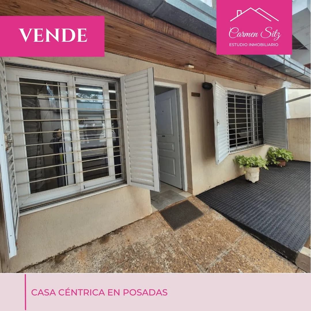 Fachada de casa céntrica en Posadas
