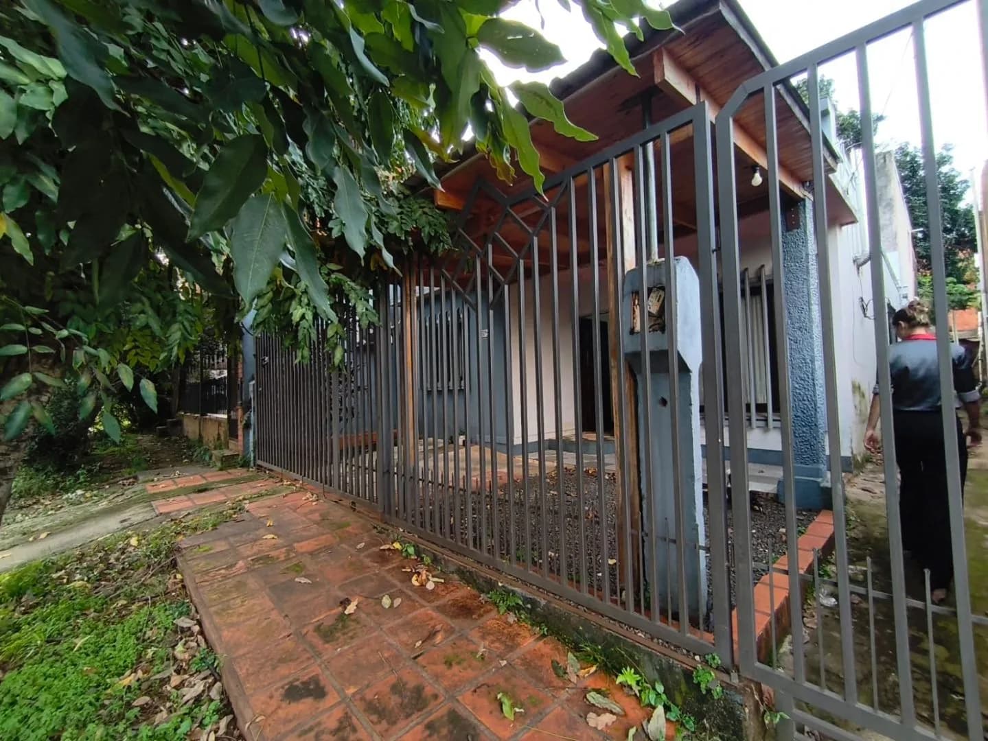 CASA A RECICLAR EN VILLA URQUIZA // Posadas