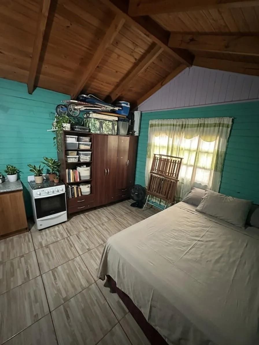 En Venta Casa de 2 dormitorios a reciclar con Quincho Nuevo en San Vicente, Misiones