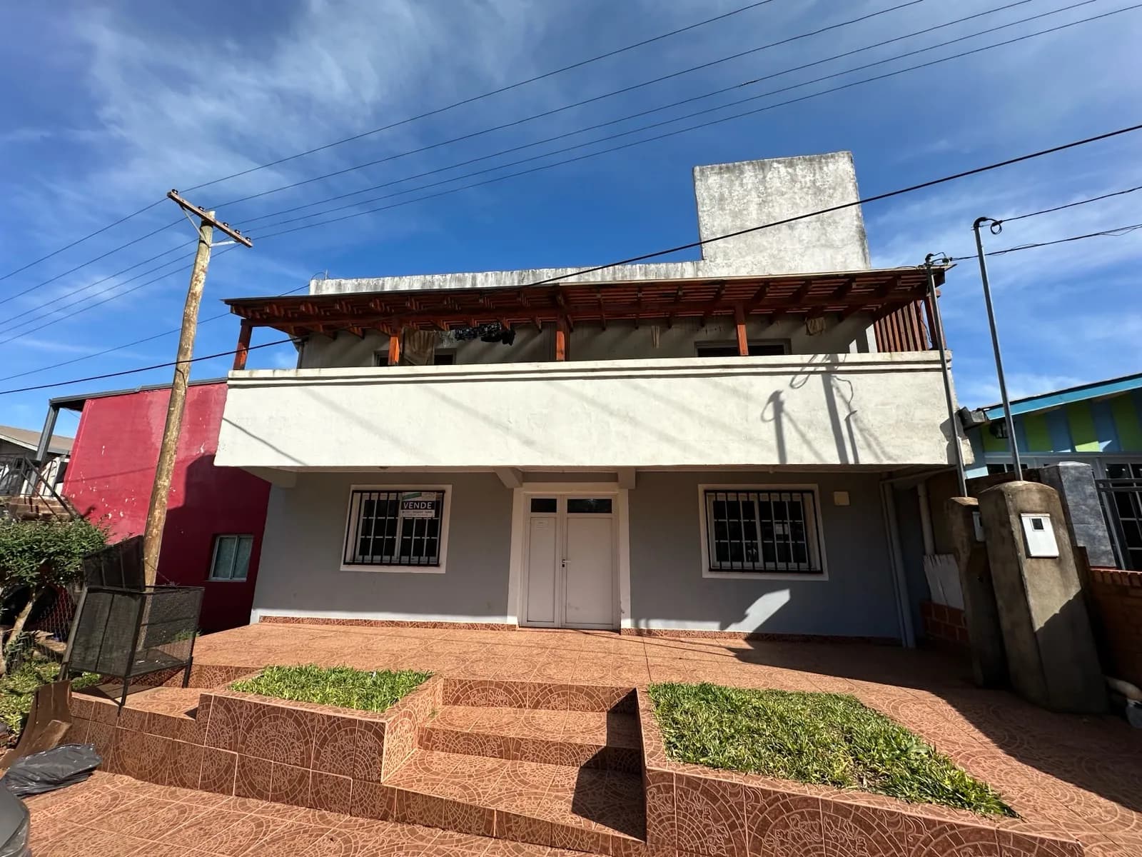En venta Edificio completo de 10 departamentos en Aristobulo del Valle, MIsiones.