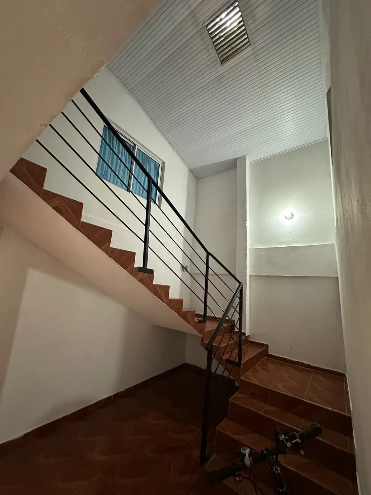 En venta Edificio completo de 10 departamentos en Aristobulo del Valle, MIsiones.