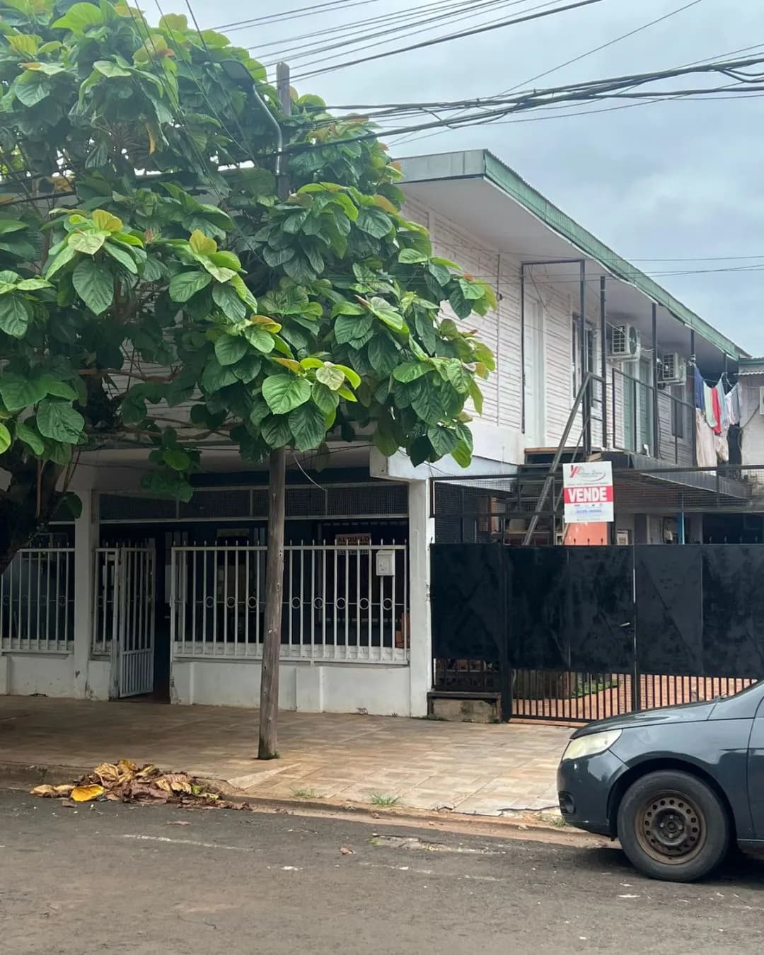 Casa de dos plantas en venta