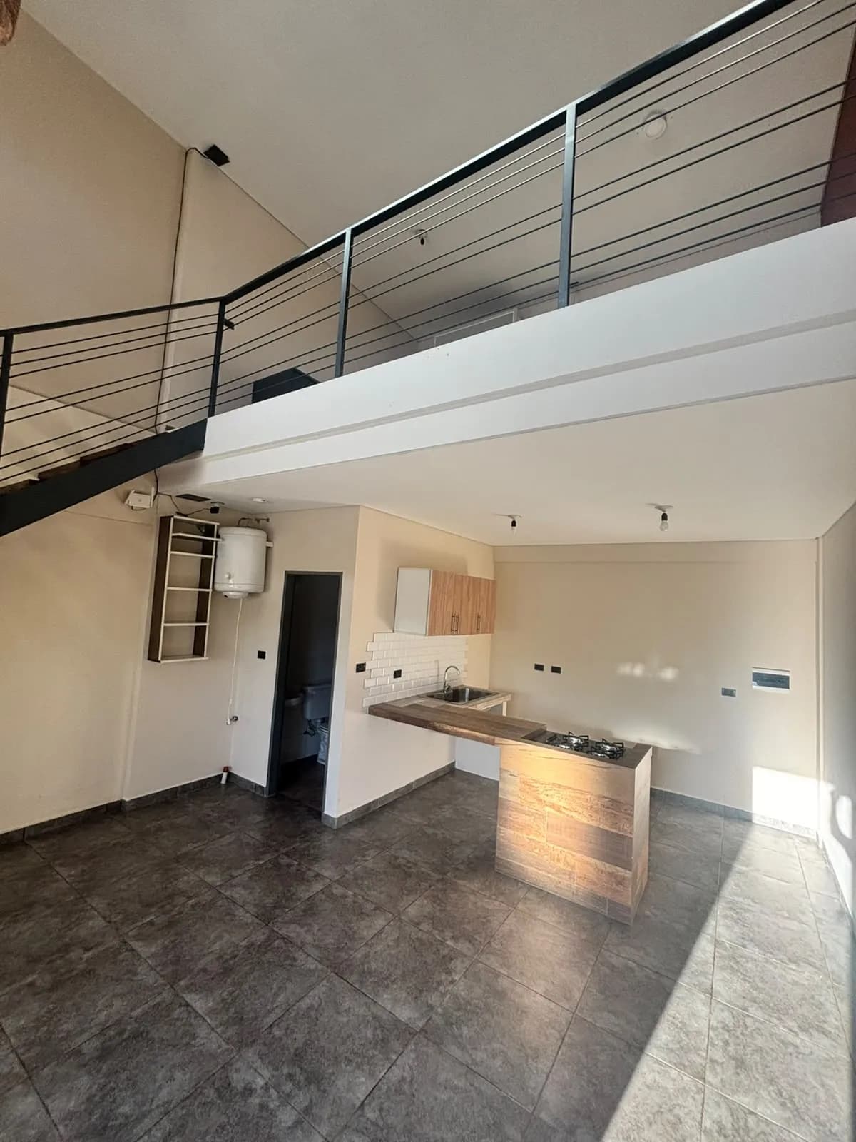 Departamento tipo loft con entrepiso
