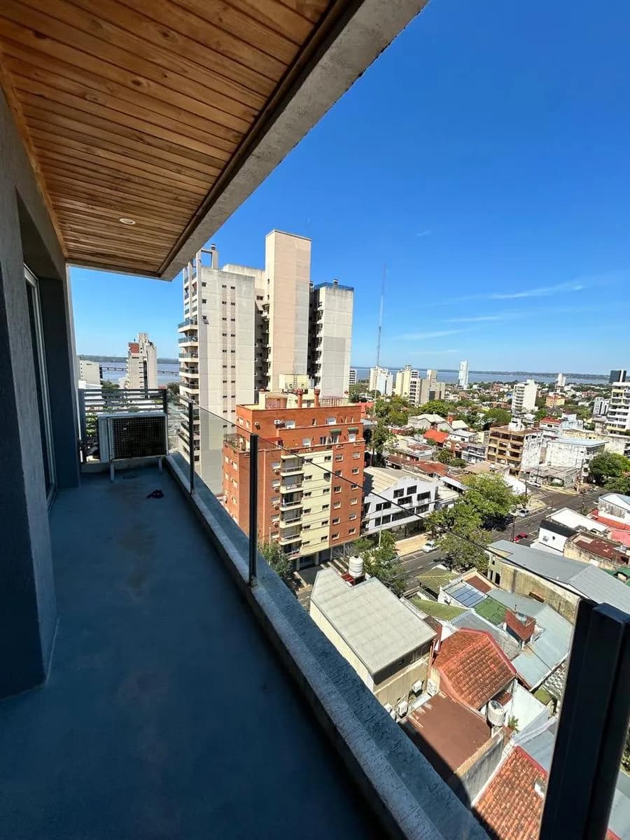 Departamento en venta tres ambientes con cochera centro Posadas