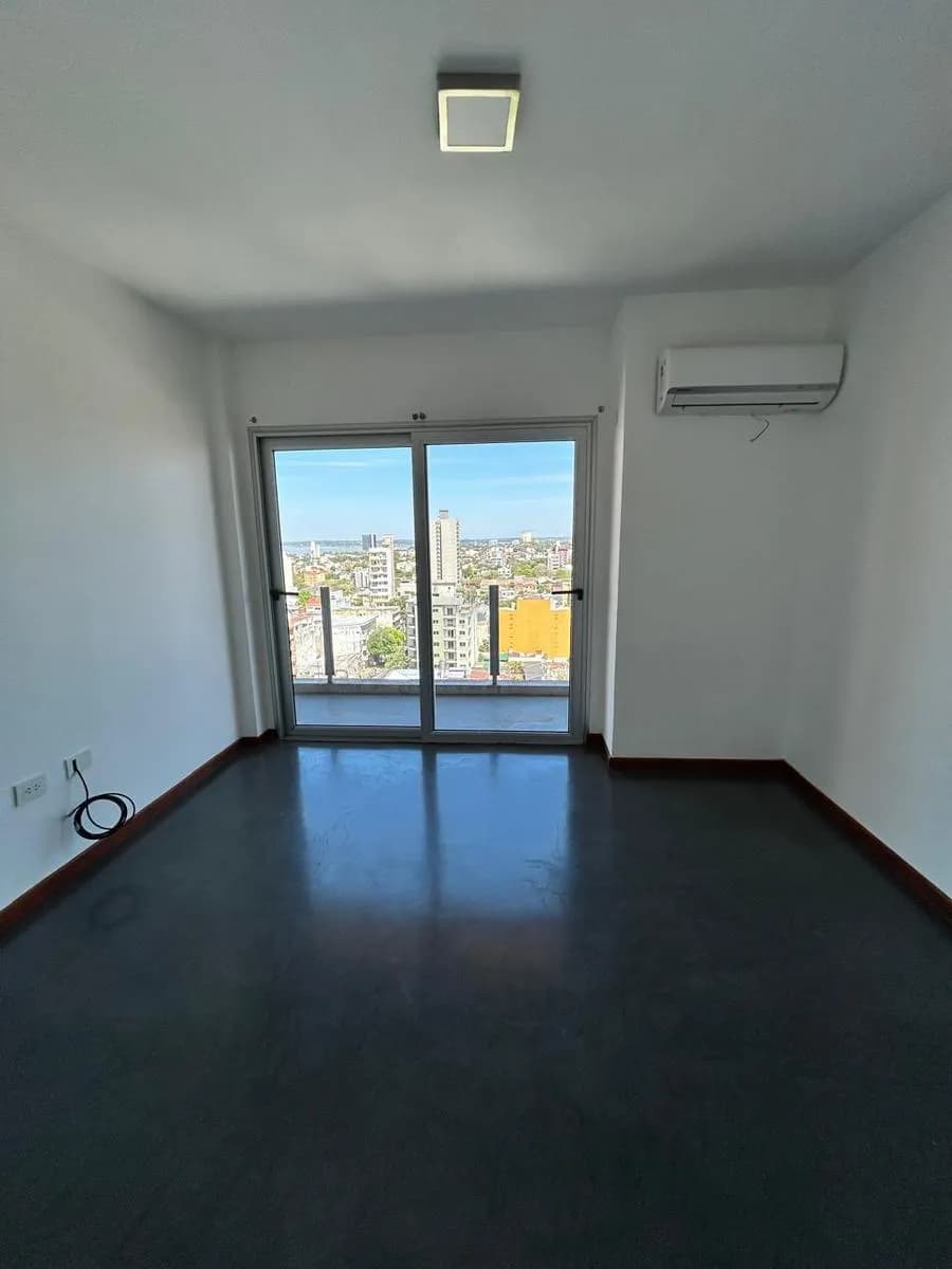 Departamento en venta tres ambientes con cochera centro Posadas