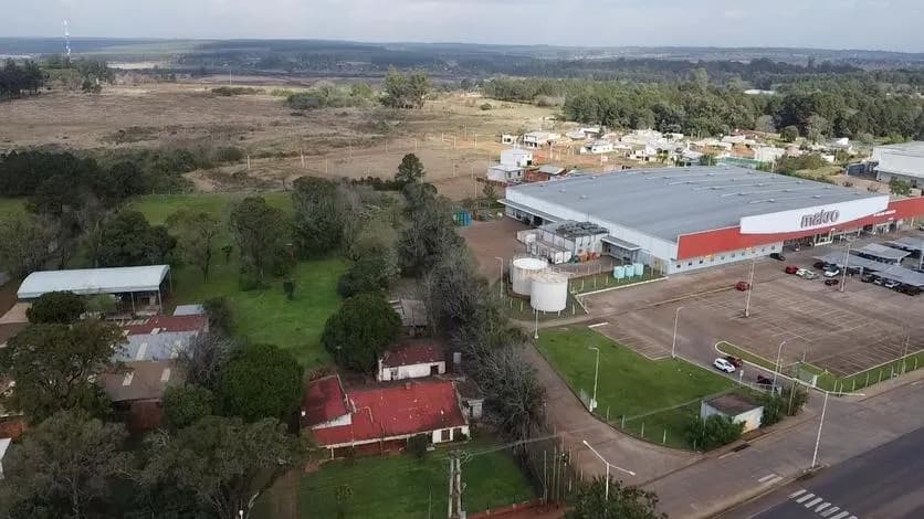 Vista aérea de predio comercial