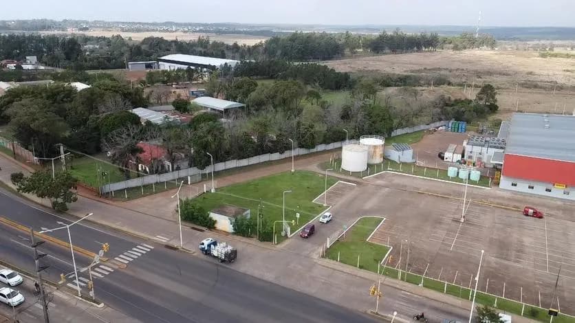 Vista aérea de complejo industrial