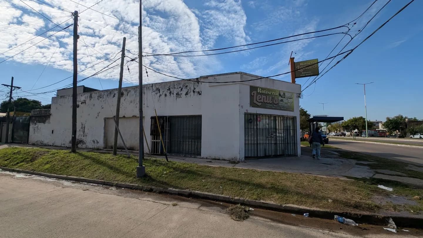 EN VENTA LOCAL EN ESQUINA EN CORRIENTES CAPITAL