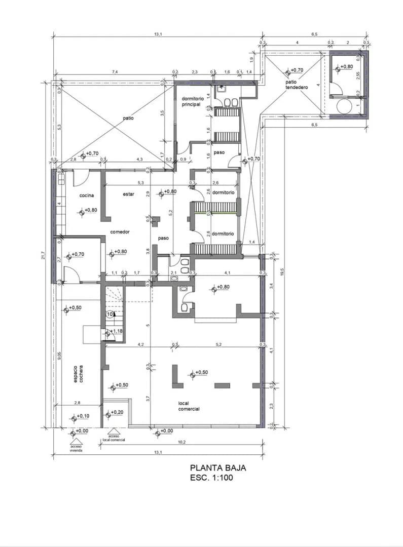 VENTA LOCAL COMERCIAL MÁS VIVIENDA FAMILIAR EN P. BAJA Y DEPARTAMENTO EN P. ALTA. ZONA CENTRO DE POSADAS