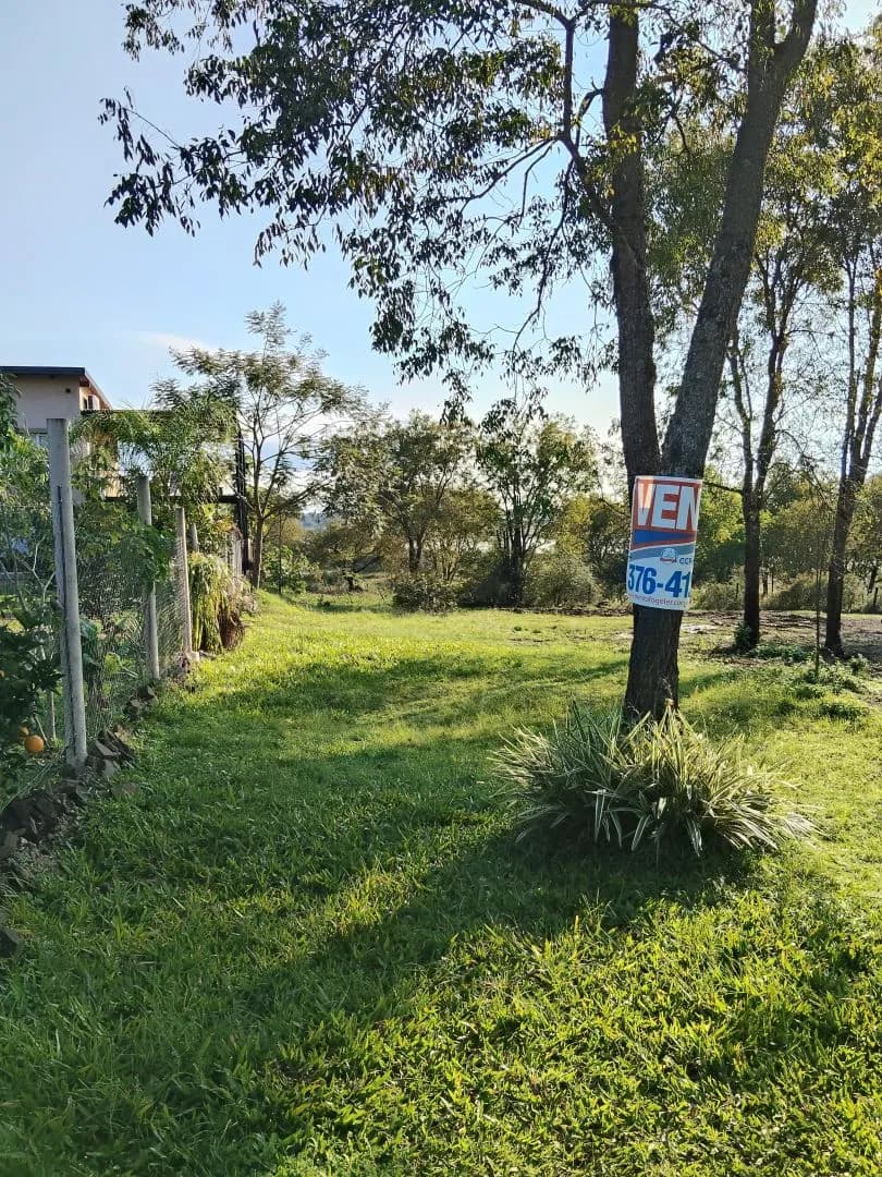 EN VENTA HERMOSO LOTE DE  900 M2 EN BARRIO COSTA MANGO EN POSADAS MNES
