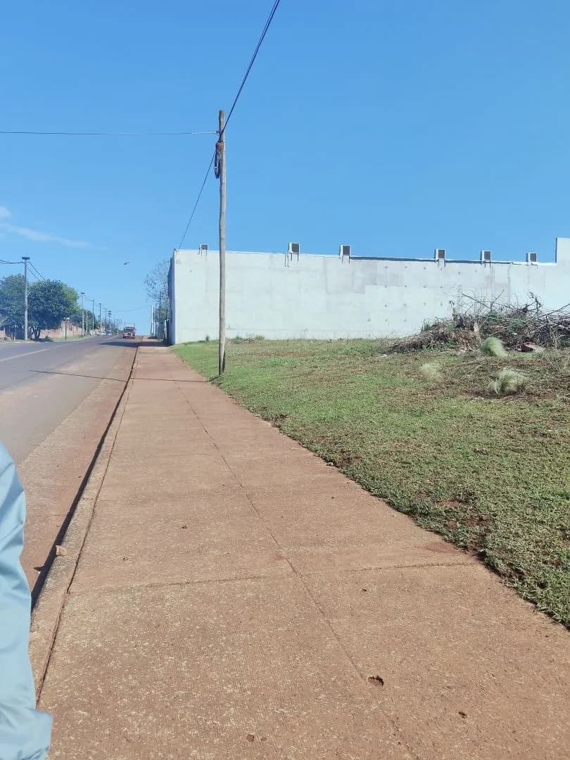 EN VENTA 18.000 M2 SOBRE AVENIDA