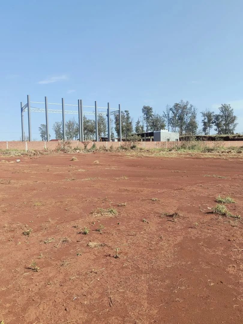 EN VENTA 18.000 M2 SOBRE AVENIDA
