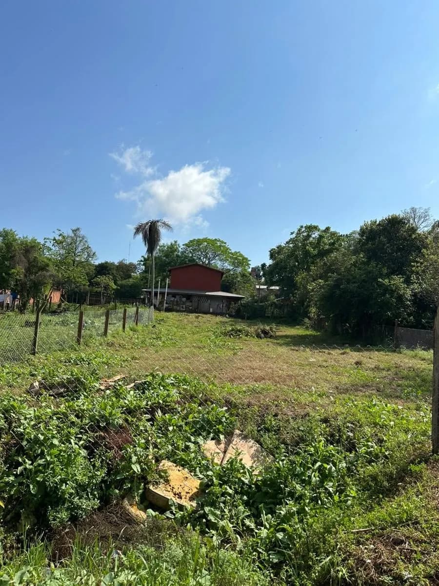 Terreno con cabaña en venta