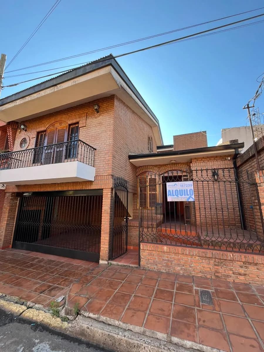 Casa de 4 dormitorios en Posadas