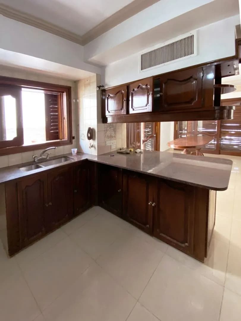 CASA ESTILO FRANCES EN VENTA - BARRIO DE VILLA SARITA