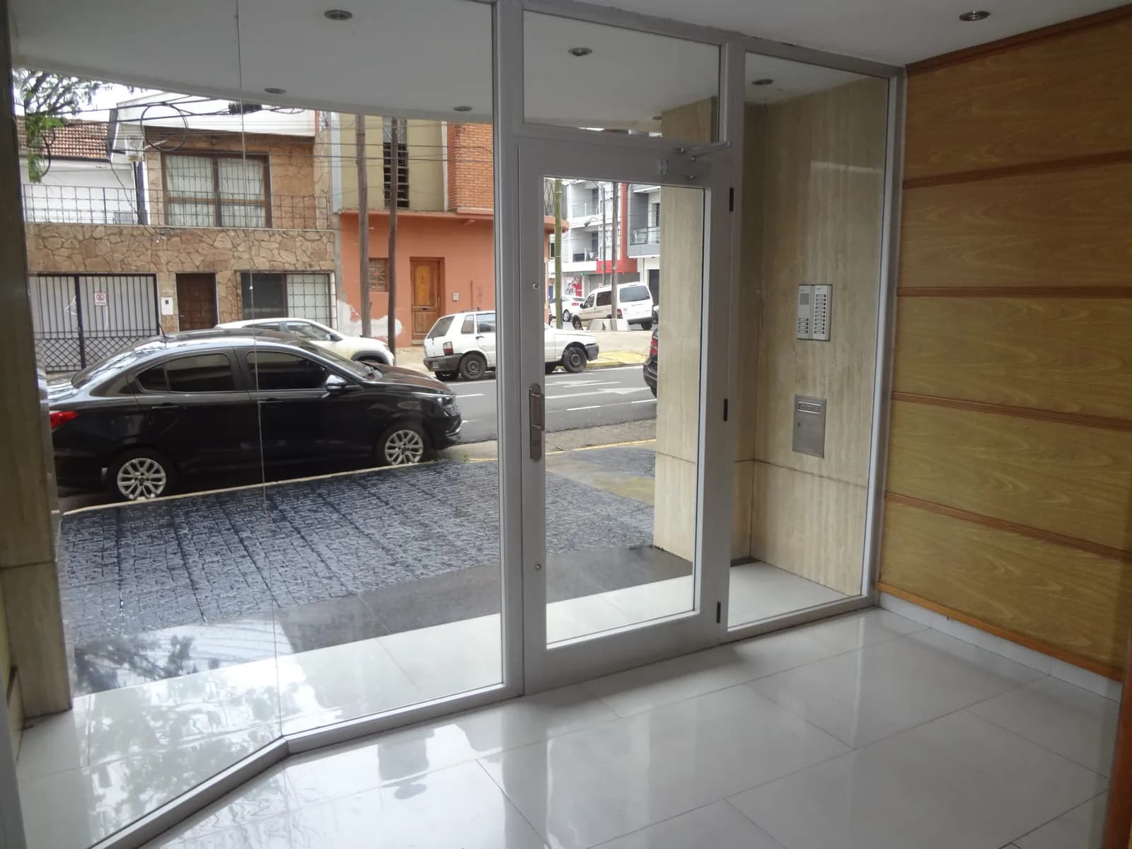Excelente departamento de 3 dormitorios en pleno centro – Edificio RÍO II-