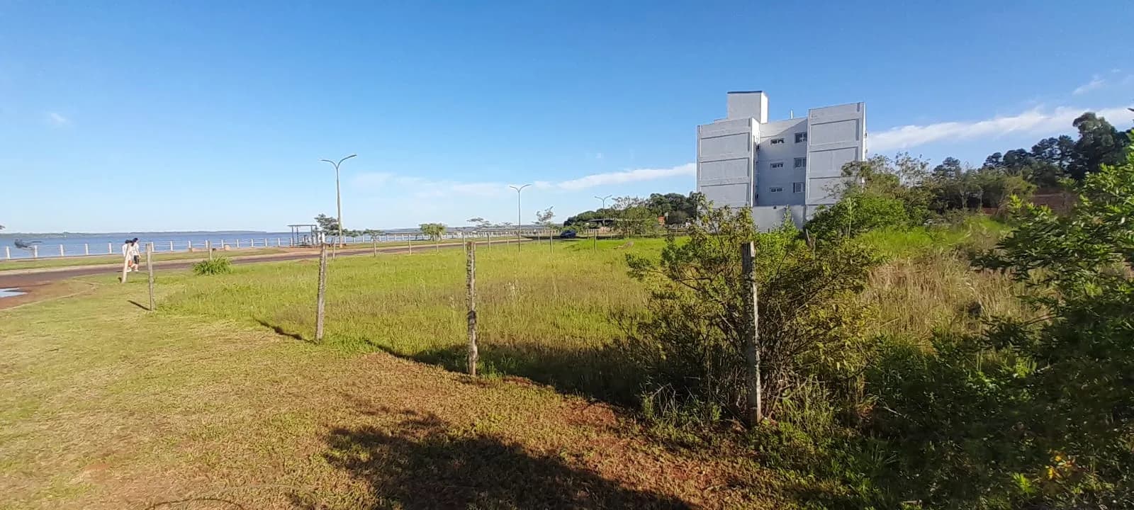 Terreno en esquina de 324 m² primera linea costera, zona Club CAPRI