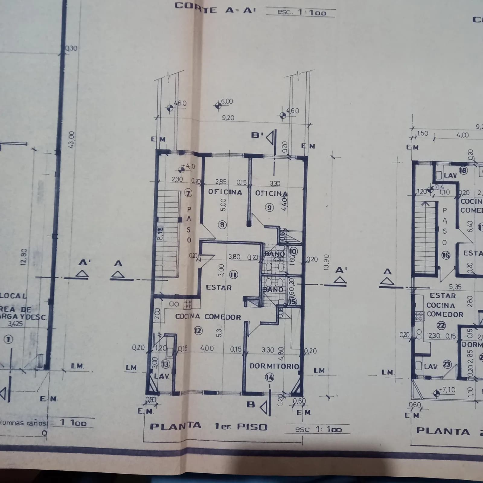 Edificio en bloque con locales y departamentos en venta sobre Avenida, Posadas