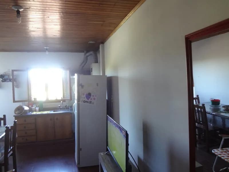 Edificio en bloque con locales y departamentos en venta sobre Avenida, Posadas