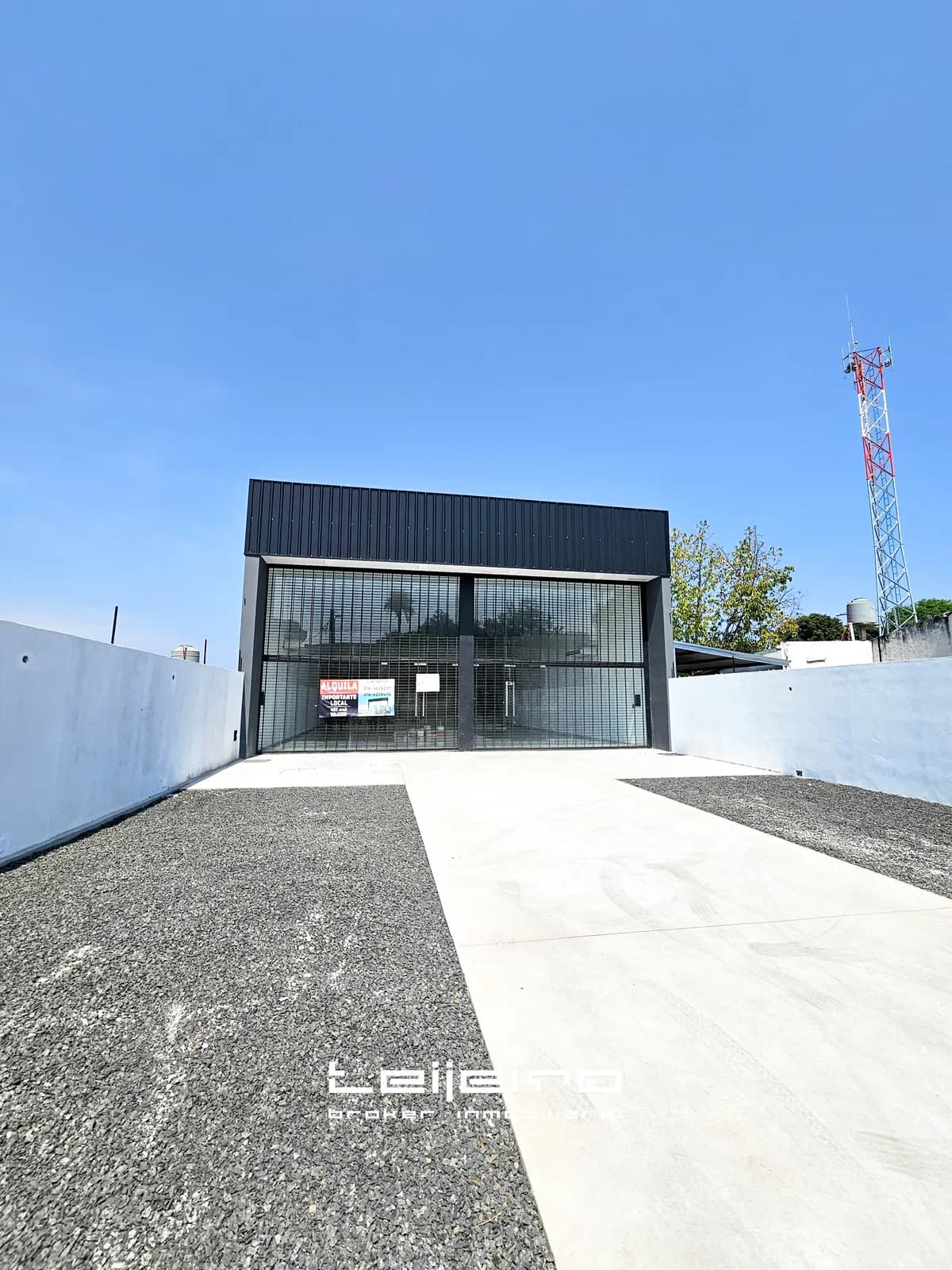 Local comercial moderno en alquiler