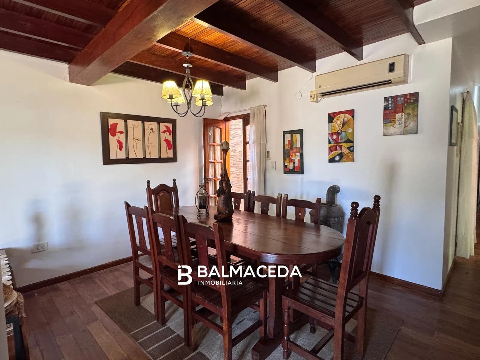 HERMOSA CASA DE 3 DORMITORIOS EN VENTA - BARRIO ALTA GRACIA